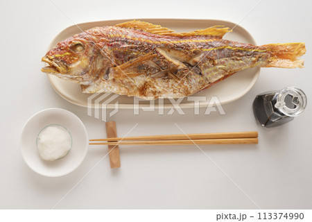 一匹丸ごとイトヨリダイ塩焼き 一匹丸ごとイトヨリダイ塩焼き 113374990