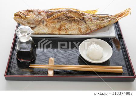 一匹丸ごとイトヨリダイ塩焼き 一匹丸ごとイトヨリダイ塩焼き 113374995