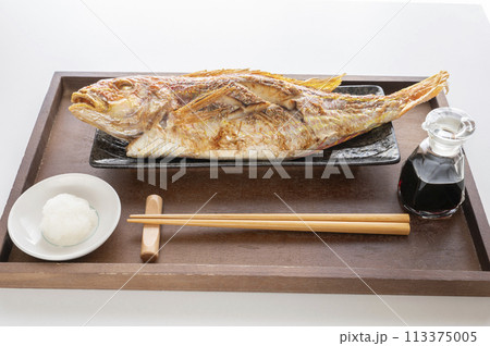 一匹丸ごとイトヨリダイ塩焼き 一匹丸ごとイトヨリダイ塩焼き 113375005