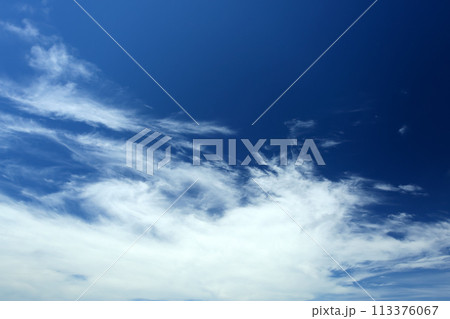 青い空と白い雲 113376067