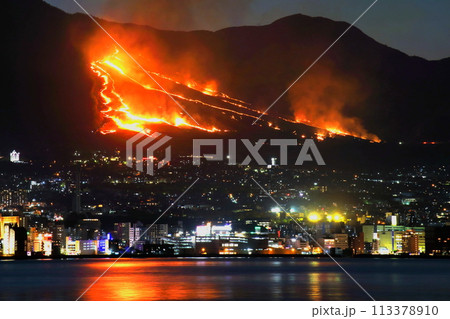 別府市街と扇山火祭り 113378910