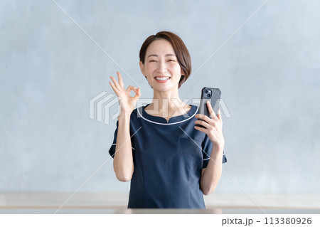 美容クリニック　エステサロン　スタッフ 113380926