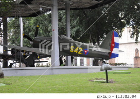 キューバ、ハバナ、革命博物館、メモリアル・グランマ、戦闘機 113382394