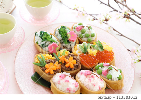 お花見いなり寿司 春の飾りいなり寿司 お花見いなり寿司 春の飾りいなり寿司 113383012