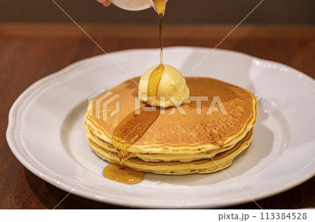 ホットケーキ　パンケーキ 113384528