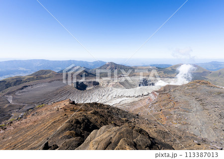 阿蘇山 中岳から見た火口 阿蘇山 中岳から見た火口 113387013