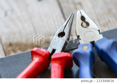 Needle nose pliers, instrument for repairing works Needle nose pliers, instrument for repairing works 113388616
