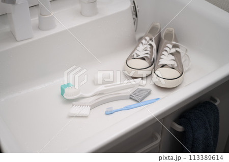 靴を洗う 113389614