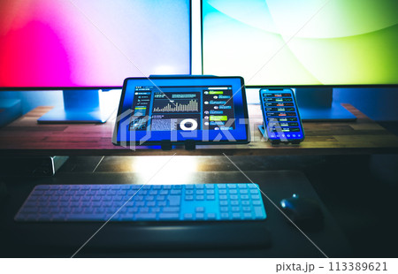 タブレットのアプリケーション 113389621