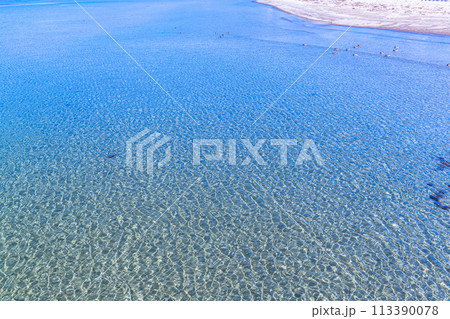 【新潟県_佐渡_佐和田海岸】煌きの砂浜 佐和田海水浴場 113390078