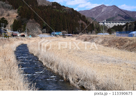 春の早池峰ダム 春の早池峰ダム 113390675