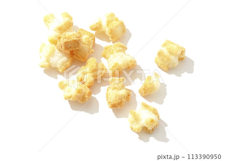 おかきを白背景で撮影 おかきを白背景で撮影 113390950