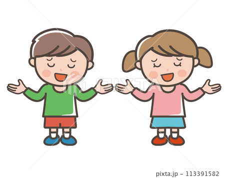 やれやれと呆れる男の子と女の子の全身イラスト（小学生、幼児、子供） 113391582