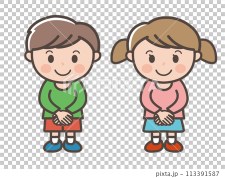 手を前で重ねる男の子と女の子の全身イラスト（小学生、幼児、子供） 113391587