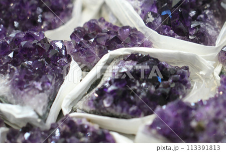 amethyst mineral texture 113391813