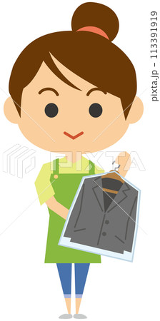 女性クリーニング店員のイメージイラスト 113391919