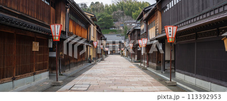 金沢のひがし茶屋街のパノラマ風景 金沢のひがし茶屋街のパノラマ風景 113392953