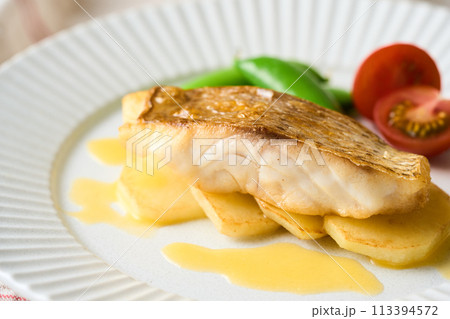 真鯛のポワレ 113394572