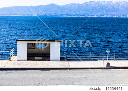 【新潟県_佐渡_越の長浜】恋するバス停・背合(せなごう) 【新潟県_佐渡_越の長浜】恋するバス停・背合(せなごう) 113394614