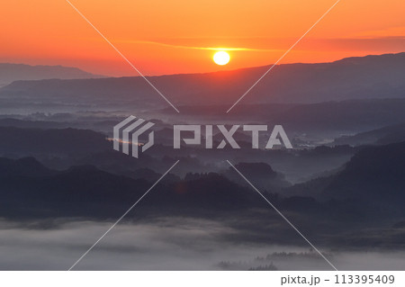 魚野フライトエリアの朝日 113395409