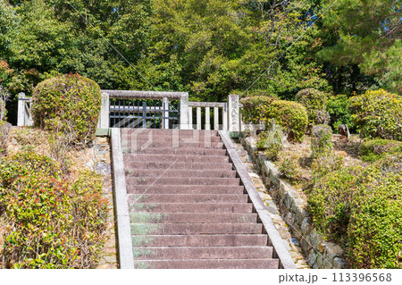 京都市右京区 第五十五代文徳天皇 田邑陵 京都市右京区 第五十五代文徳天皇 田邑陵 113396568