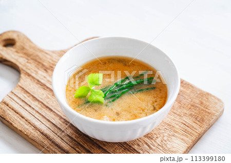 シーアスパラガスのお味噌汁 113399180