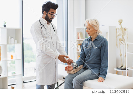 Adult woman listening explanations about necessity of leading healthy lifestyle. Adult woman listening explanations about necessity of leading healthy lifestyle. 113402913