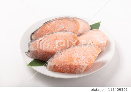 冷凍 塩銀さけ (チリ産 養殖)(宮城県加工) 冷凍 塩銀さけ (チリ産 養殖)(宮城県加工) 113409591