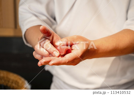 寿司職人　握り 113410532