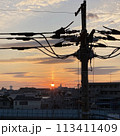 電柱のある風景 113411409