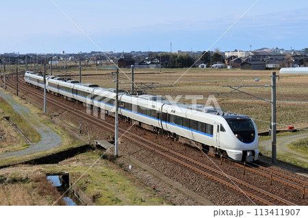 【JR西日本】683系「サンダーバード」（北陸本線：美川〜加賀笠間） 113411907