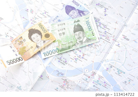 韓国の通貨、ウォンKRWの紙幣 113414722