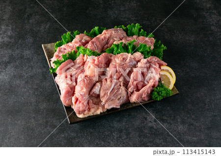 鶏もも肉　切身 113415143