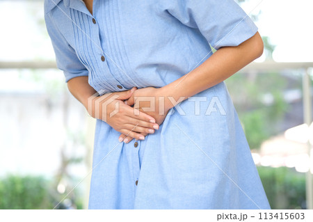 People have abdominal pain. Take a hand from the belly diarrhea.Health concept People have abdominal pain. Take a hand from the belly diarrhea.Health concept 113415603