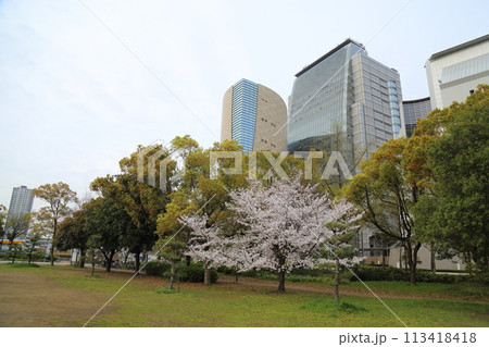 大阪城公園周辺 〈大阪歴史博物館、NHK大阪拠点放送局〉  113418418
