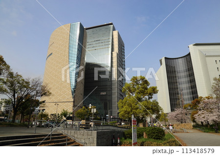 大阪城公園周辺 〈大阪歴史博物館、NHK大阪拠点放送局、大阪府警察本部〉  113418579