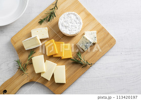 ナチュラルチーズ盛り合わせ 113420197