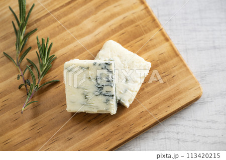 ゴルゴンゾーラチーズ 113420215