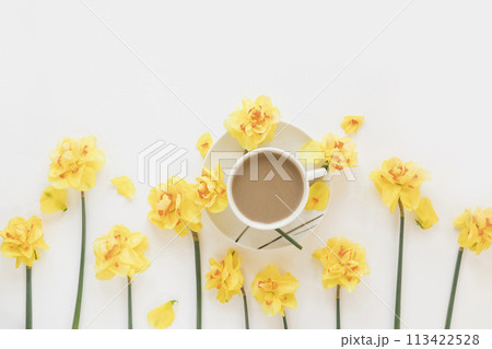 Coffee and flowers Coffee and flowers 113422528