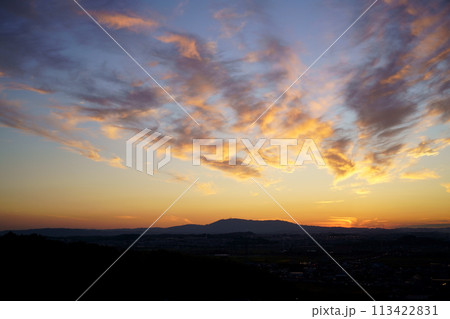 秋の夕暮れ 秋の夕暮れ 113422831