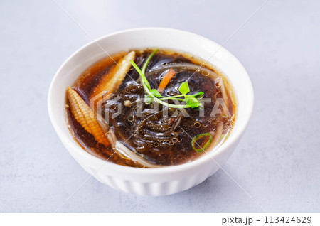 ヘルシーなもずくスープ 113424629