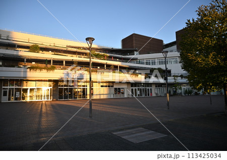 JR辻堂駅前のショッピングモール 113425034