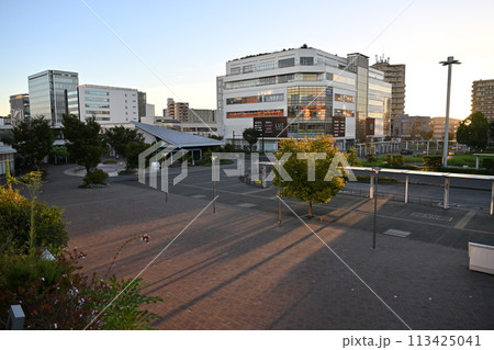 JR辻堂駅前のショッピングモール 113425041