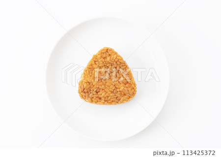 冷凍焼おにぎり　白バック 113425372