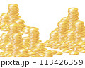 お金　コイン　ゴールド　硬貨　積まれたゴールドコイン　大金 113426359