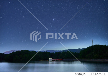 湖と星空 湖と星空 113427534