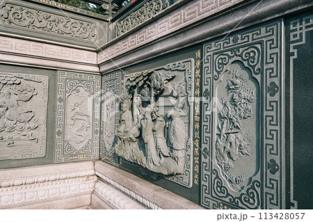 台湾 日月潭文武廟 彫刻の壁 台湾 日月潭文武廟 彫刻の壁 113428057