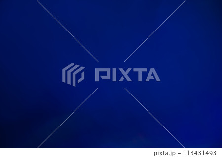 ディープブルー系ミックスカラーファンタジーイメージ　(背景素材) 113431493