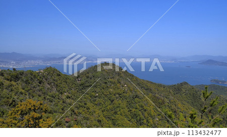 安芸の宮島弥山獅子岩展望台からの広島市街方向1 安芸の宮島弥山獅子岩展望台からの広島市街方向1 113432477
