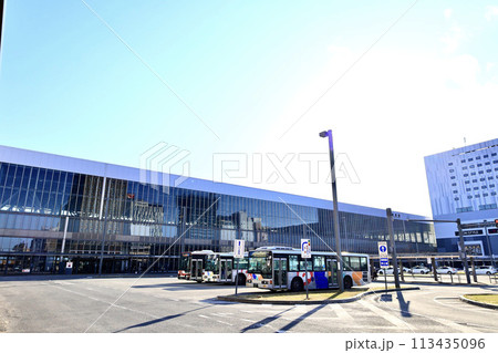 旭川駅北口の駅前風景 旭川駅北口の駅前風景 113435096